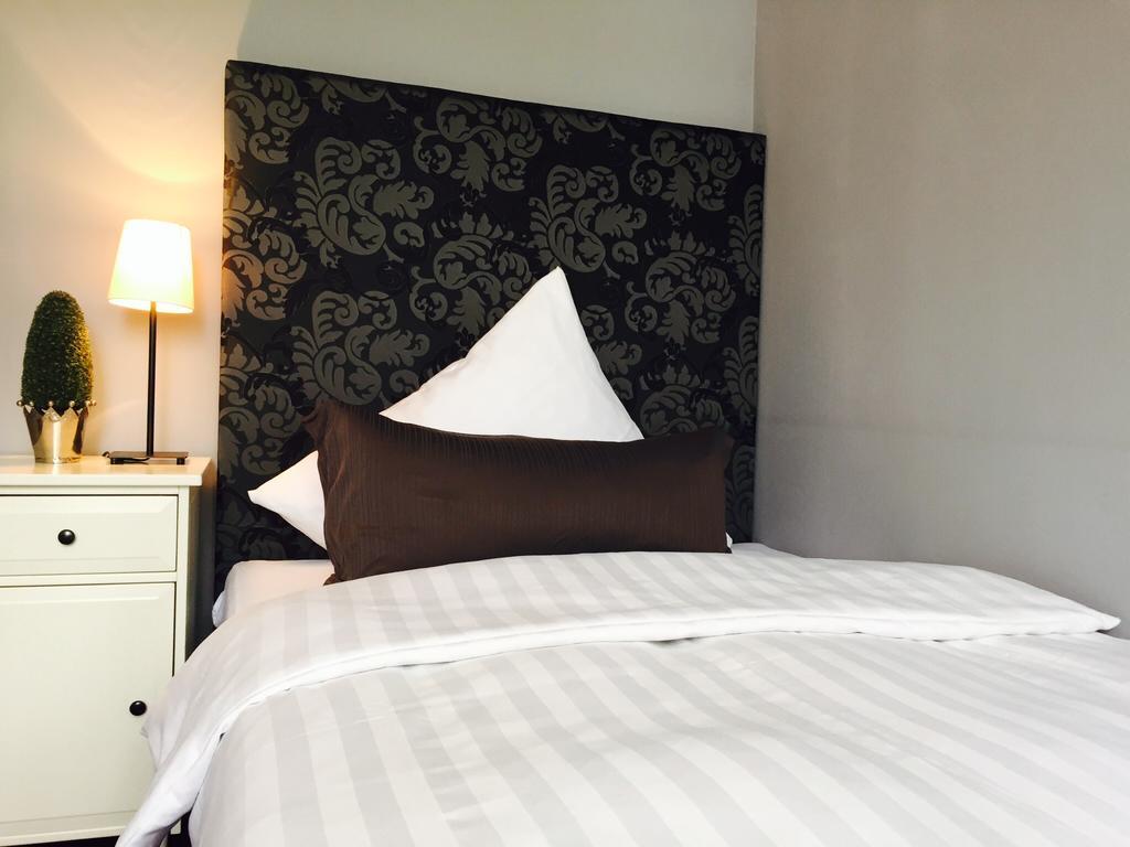 Hotel Heddernheimer Hof فرانكفورت المظهر الخارجي الصورة