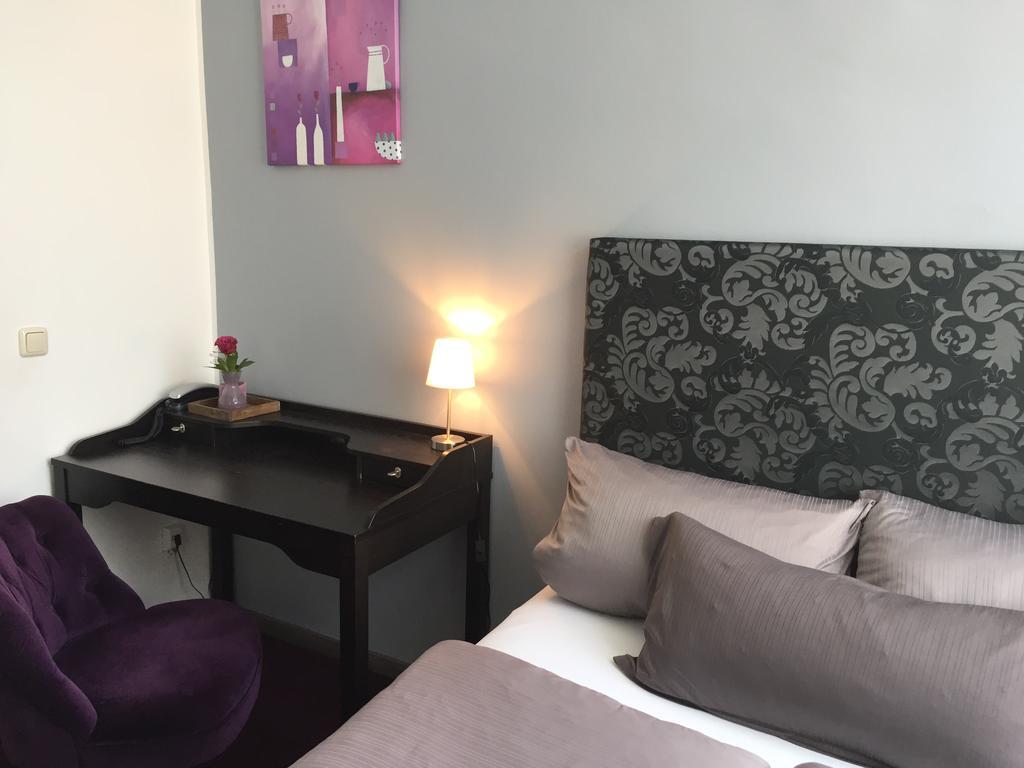 Hotel Heddernheimer Hof فرانكفورت المظهر الخارجي الصورة